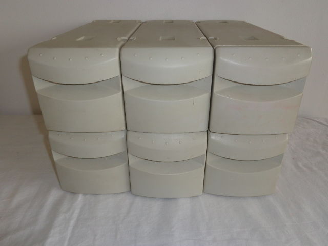 Blocs de rangement � disquettes - 6 casiers
21 Le V�sinet (78)