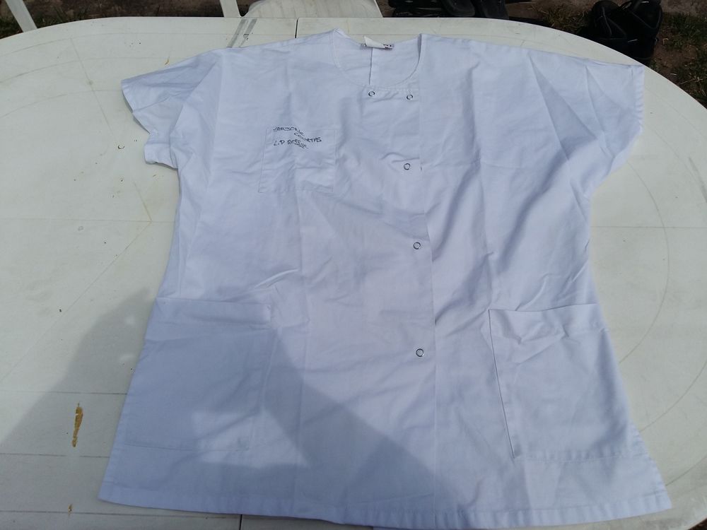 Blouse blanche, peignoir, tablier plastique 5 Labouheyre (40)