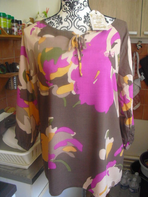 BLOUSE color�e a motifs �tiquett�e NEUVE KAPORAL TAILLE S 18 Lyon 5 (69)