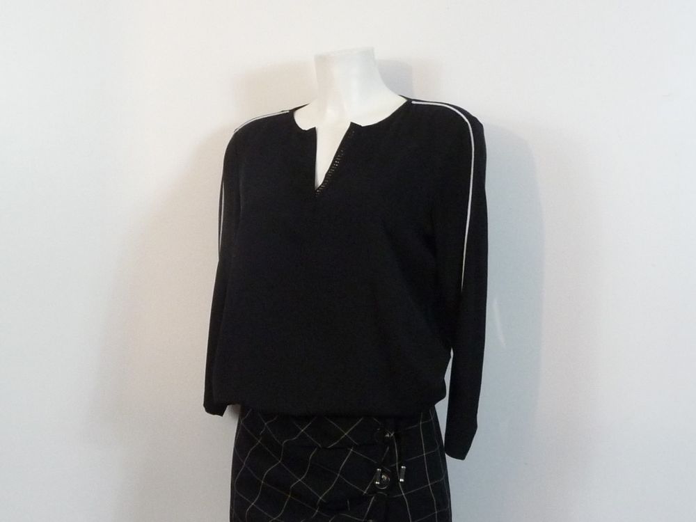 Blouse/ Top/ Tee Shirt Bi Mati�re Noir � Lien � Nouer- Canda 15 Paris 15 (75)