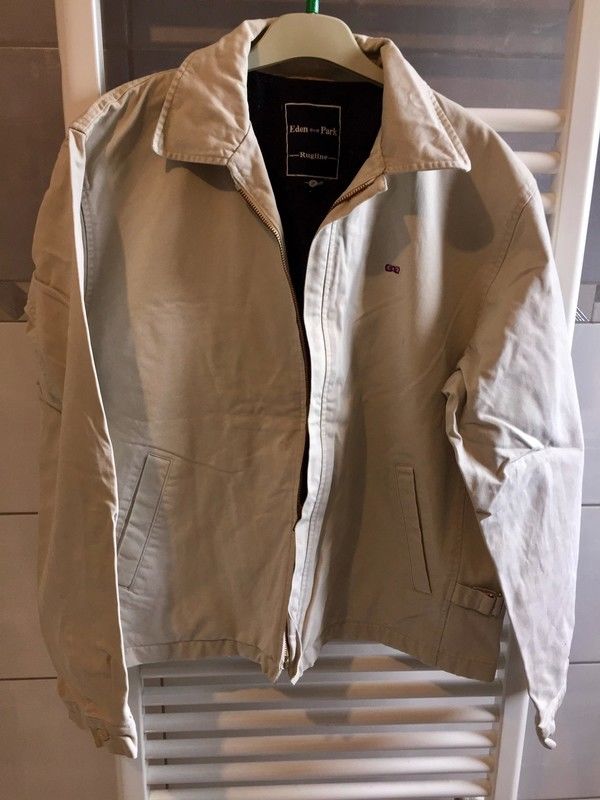 Blouson beige �den Park taille XL en bon �tat � 15 euros
17 Laura�t (32)