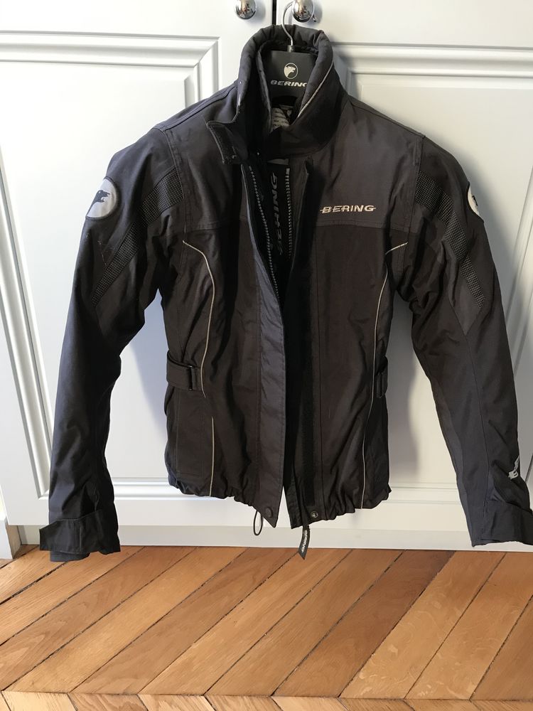 Blouson Bering quasi neuf 50 Paris 9 (75)