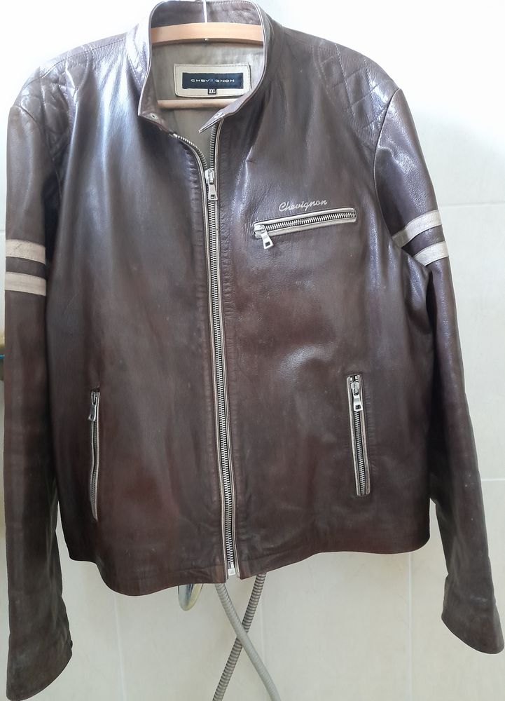 Blouson CHEVIGNON Cuir marron, XL, tr�s bon �tat. 200 Ascain (64)