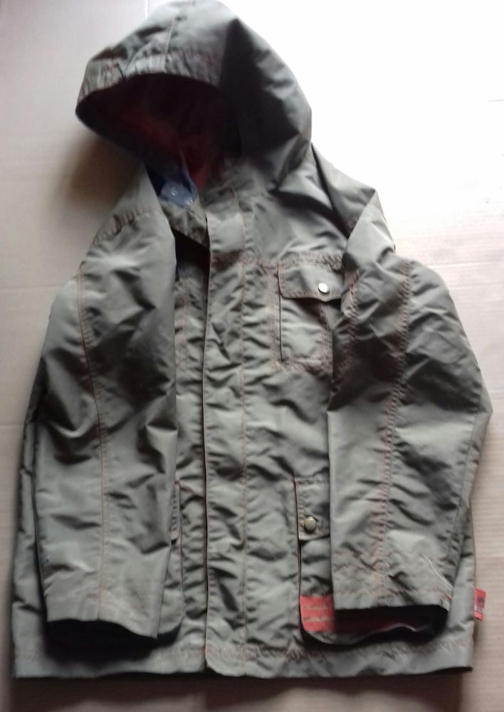 Blouson Coupe-vent � capuche O.KA.OU 11/12 ANS (150 cm) 8 Semoy (45)