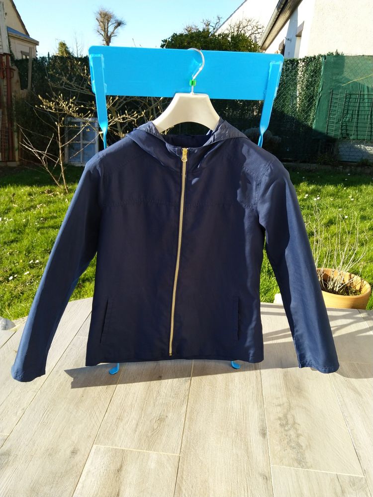 Blouson/coupe vent
12 Melun (77)