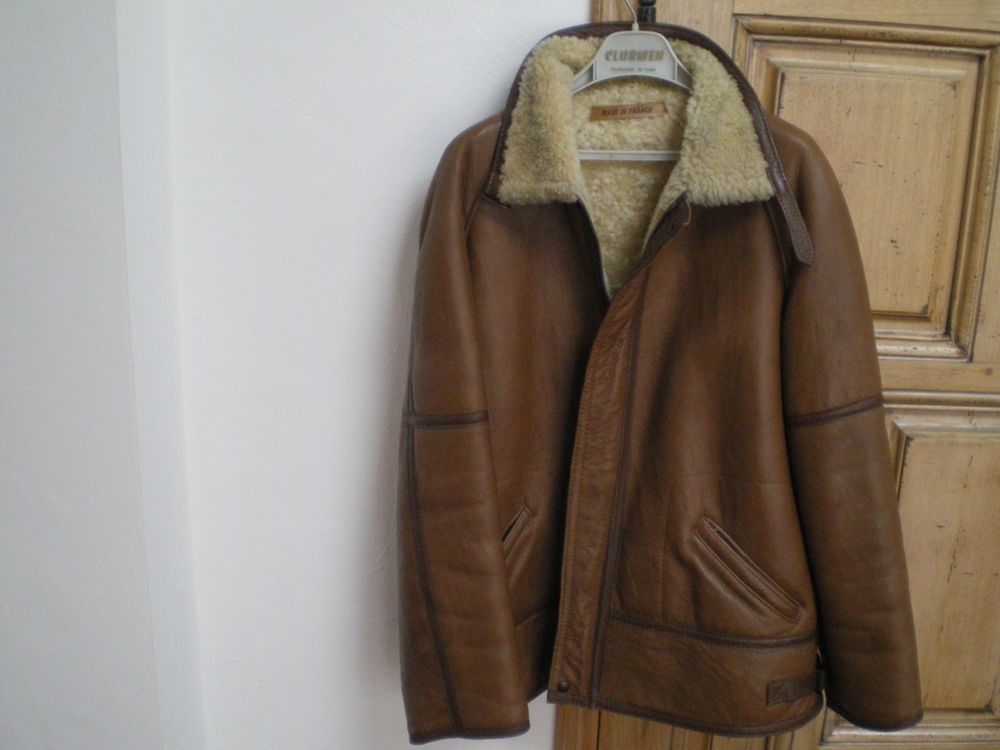 Blouson cuir  fourr�  laine
80 Roquefort-les-Pins (06)