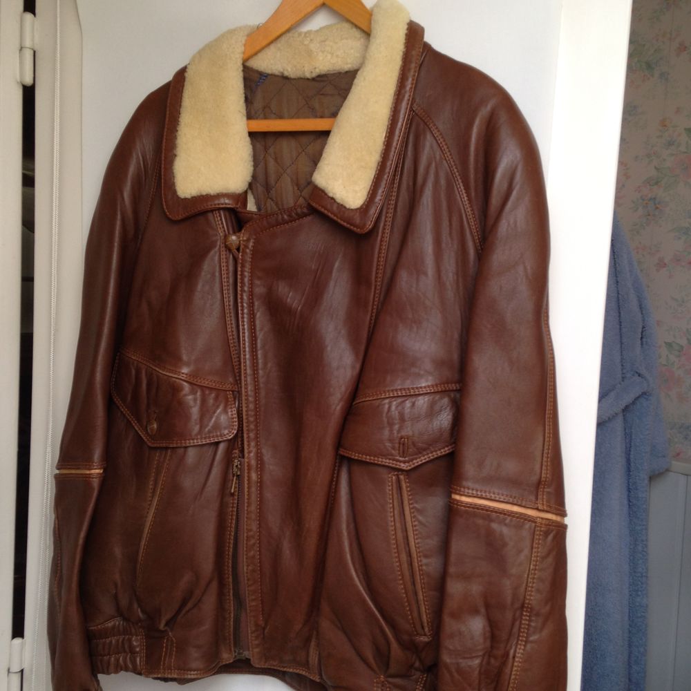 Blouson cuir GUY LAROCHE 19 Breuillet (91)