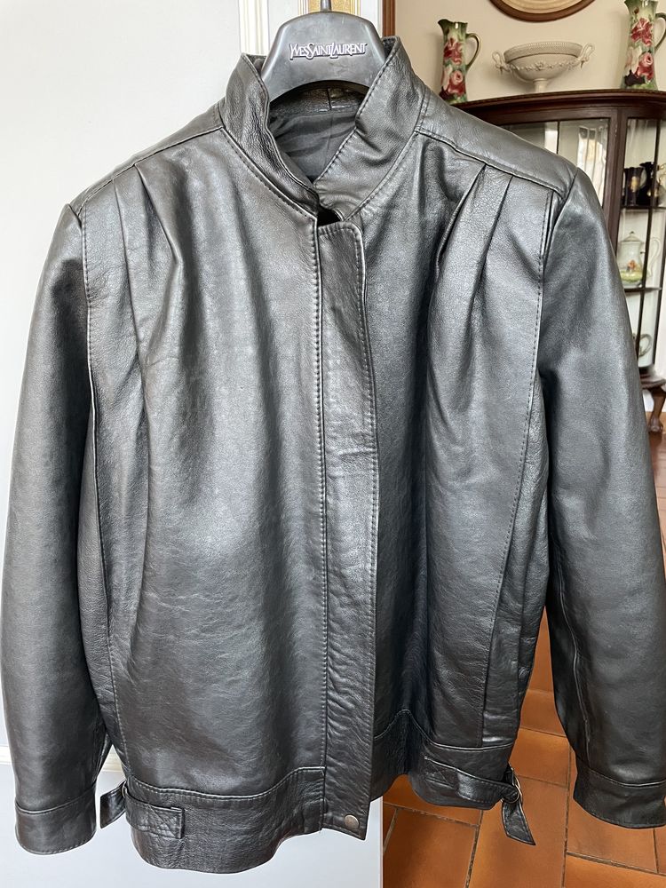 Blouson en cuir noir 25 Cachan (94)