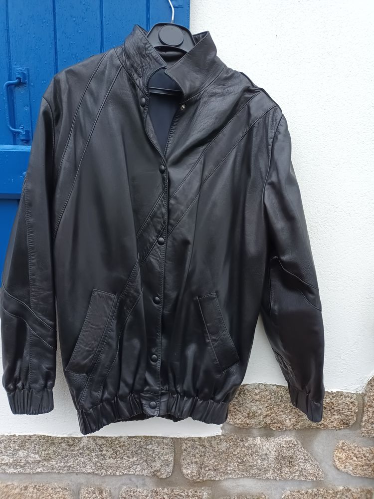 blouson de cuir noir. 40 Locoal-Mendon (56)