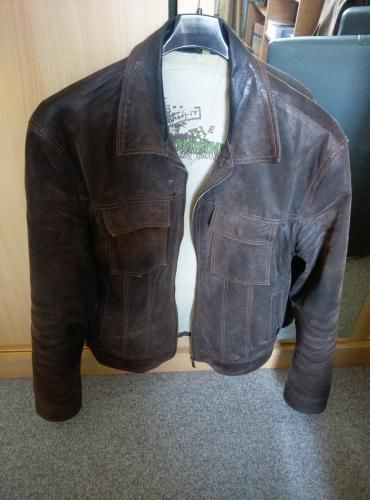 blouson a cuir 30 Amb�rieu-en-Bugey (01)