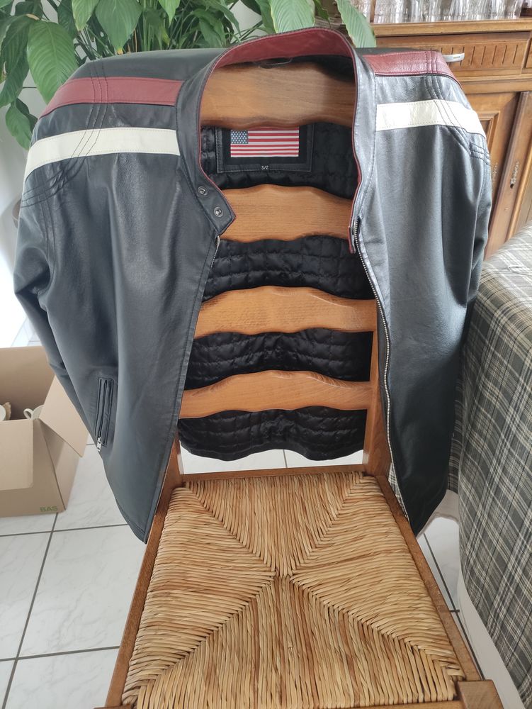 Blouson cuir 30 Albertville (73)