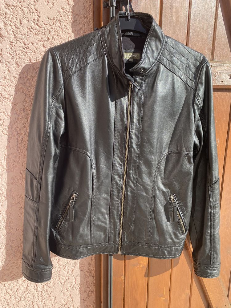 Blouson cuir. 50 Lattes (34)