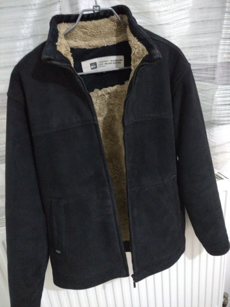 blouson daim Quick sylver fourrure int�rieur tres chaud  taille M comme neuf 80 Voiron (38)