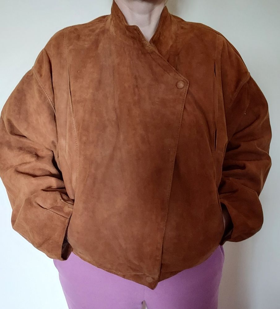 Blouson en daim. Tr�s bon �tat. Vintage. 50 Prades (66)