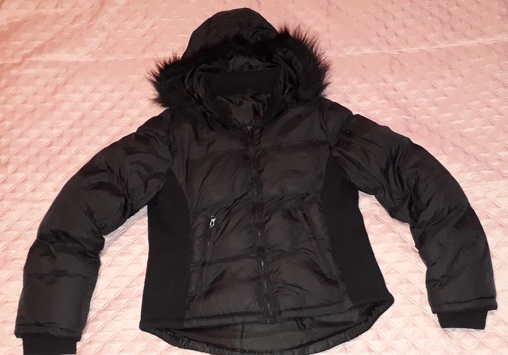 Blouson doudoune noir taille M 10 Le Ch�telet-en-Brie (77)
