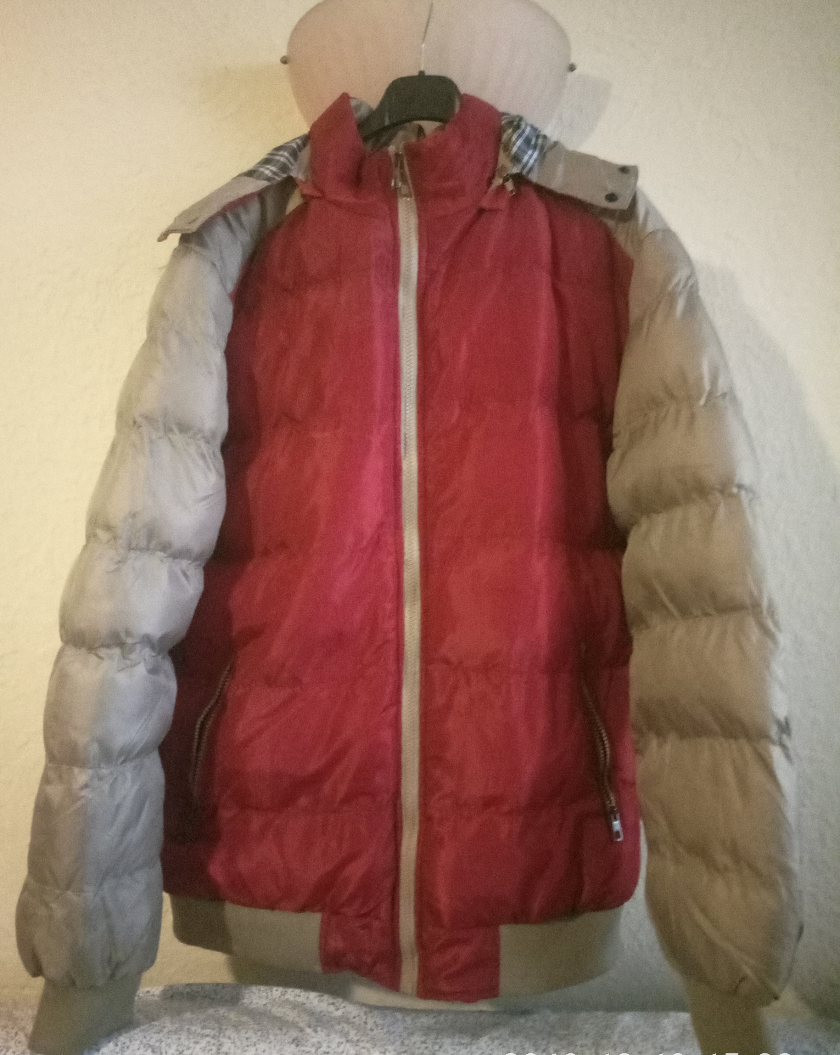 BLOUSON Doudoune ROUGE ET BEIGE AVEC CAPUCHE TAILLE : 46-3XL 15 Grasse (06)