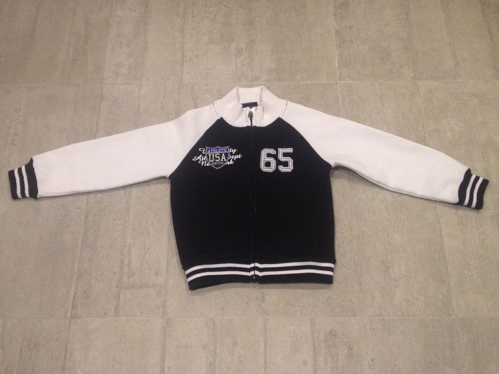 Blouson gar�on esprit teddy 6 ans
8 Juvisy-sur-Orge (91)