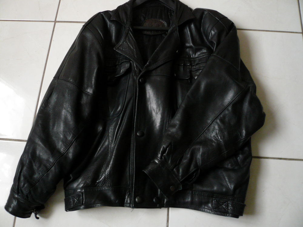 Blouson homme en cuir T50 40 Franqueville-Saint-Pierre (76)