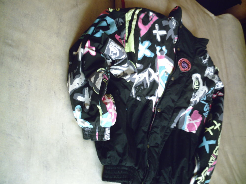 BLOUSON  HOMME MARQUE  QUIKSILVER   My12. 10 Mortain (50)