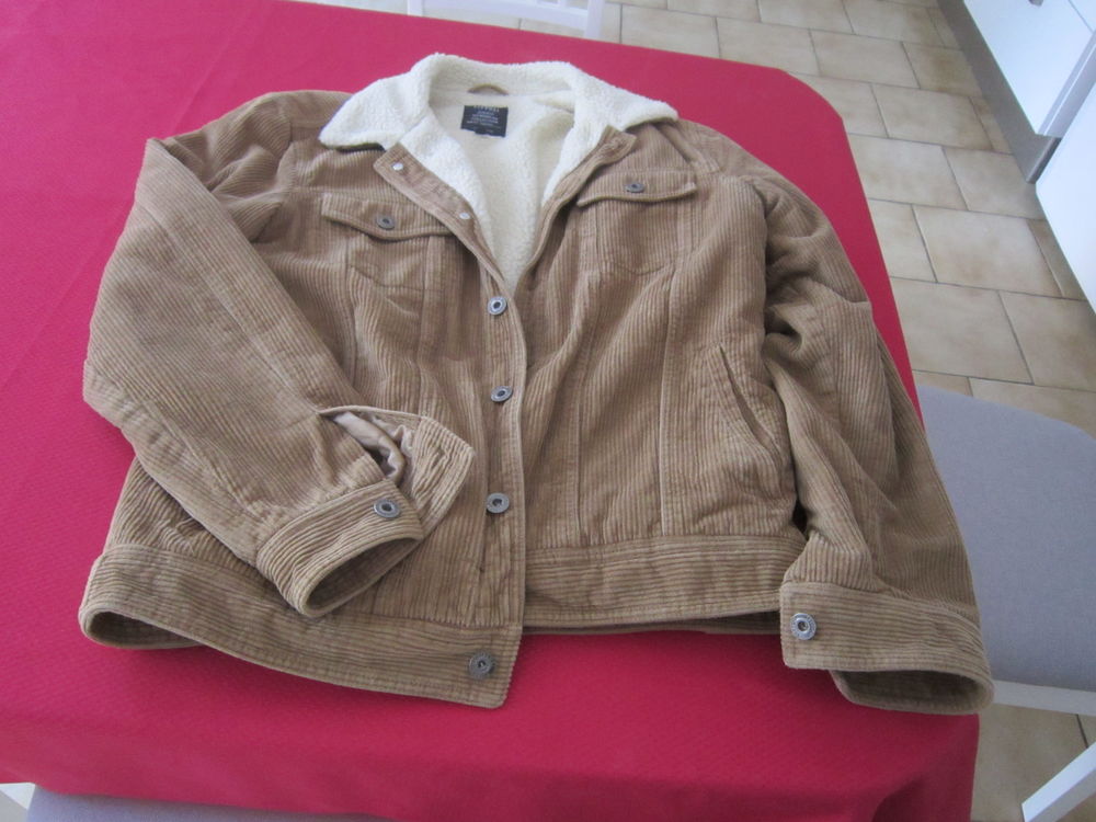 Un blouson Homme 35 Brignais (69)