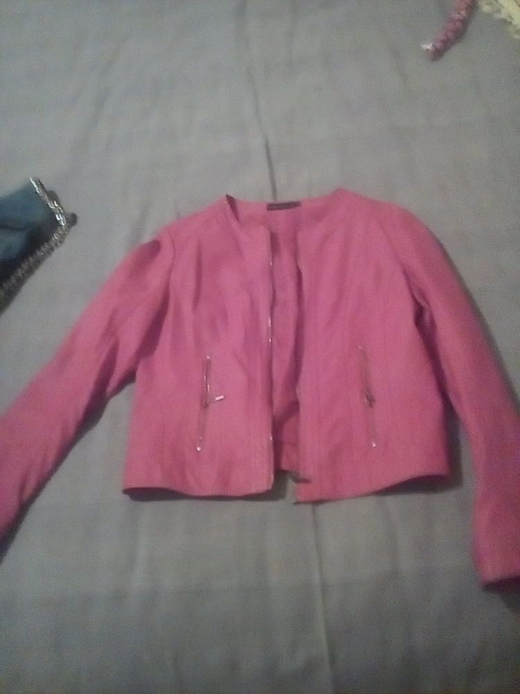 Blouson imitation cuir rouge 15 Saint-Savinien (17)