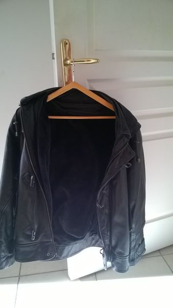 Blouson mixte en cuir Mc Douglas 100 Le V�sinet (78)
