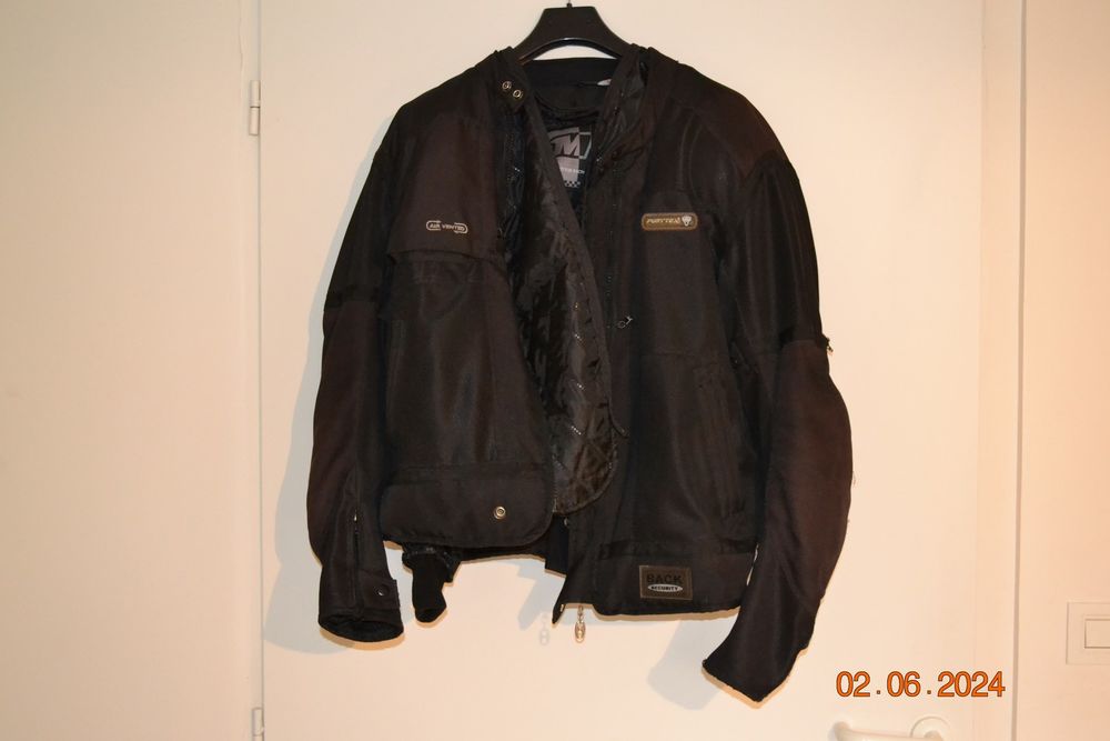 Blouson moto Furigan taille L 30 Genas (69)