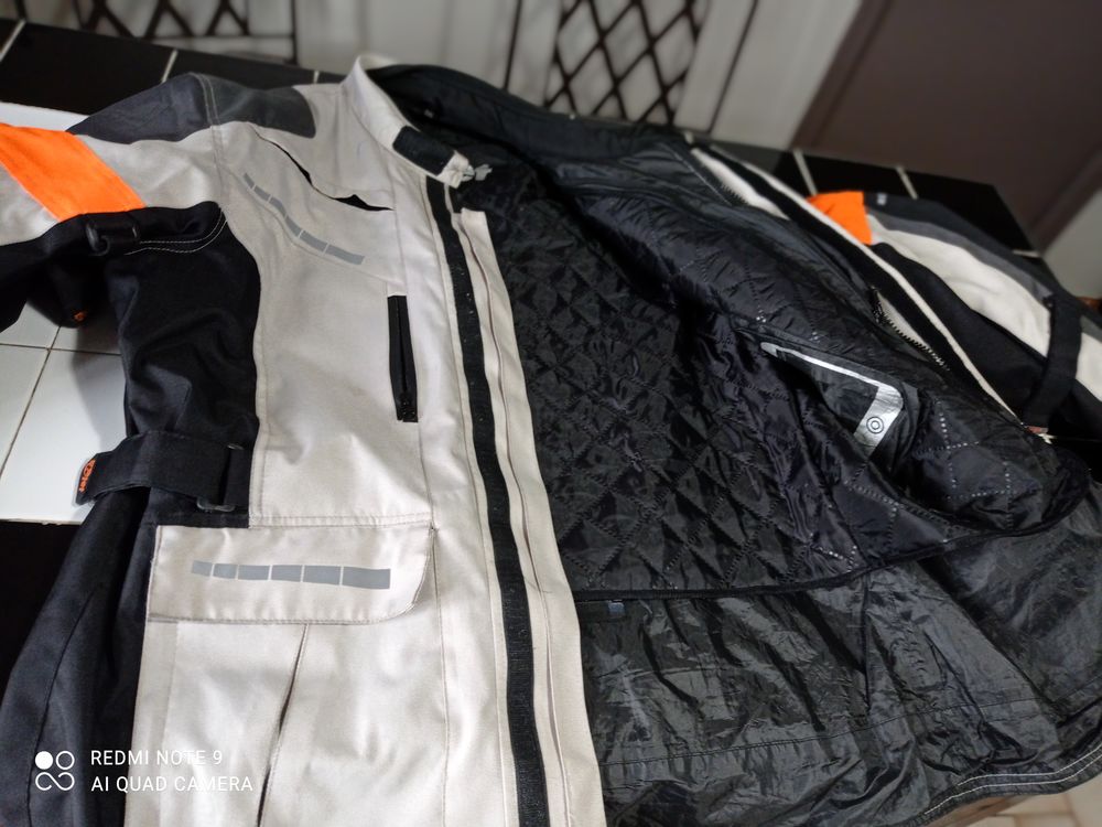 Blouson moto hiver
70 Marseille 11 (13)