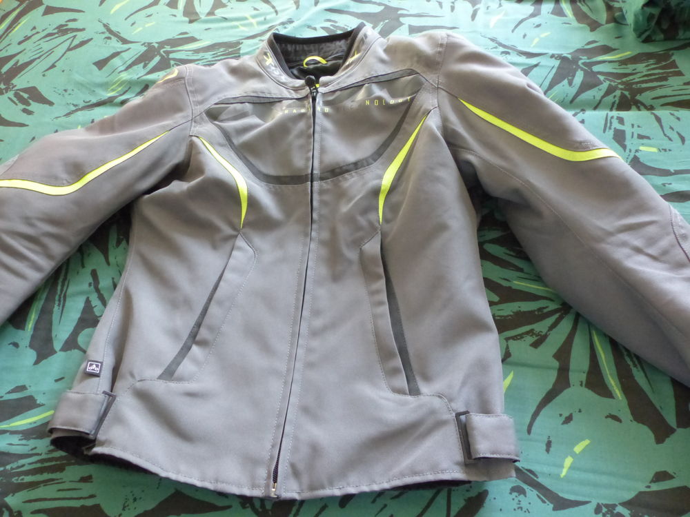 BLOUSON DE MOTO Marque NOXY (mixte) 75 Viviers (07)
