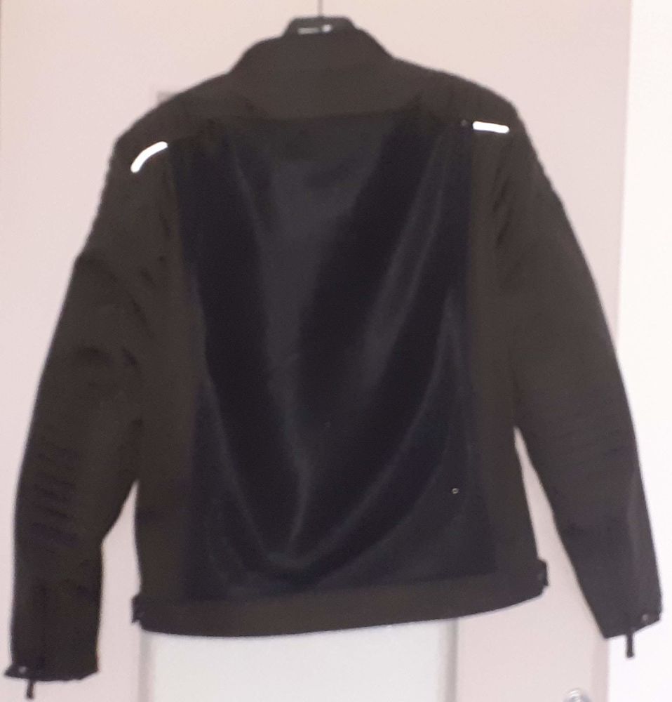 blouson moto �t�, neuf marque DXR 60 Champagnole (39)