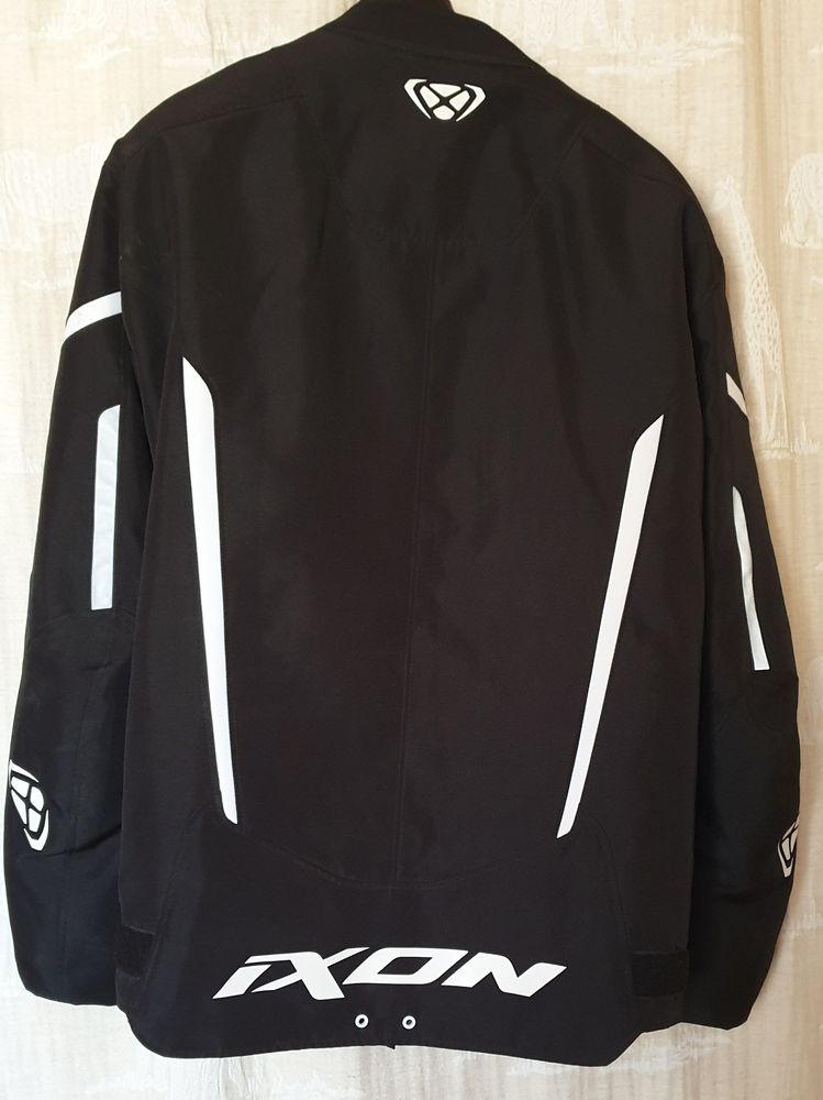 Blouson moto 90 Saint-Julien-les-Villas (10)