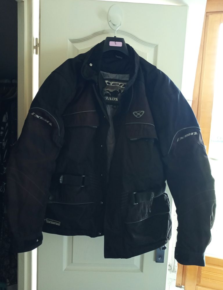 blouson de moto 45 Saint-Pierre-le-Bost (23)