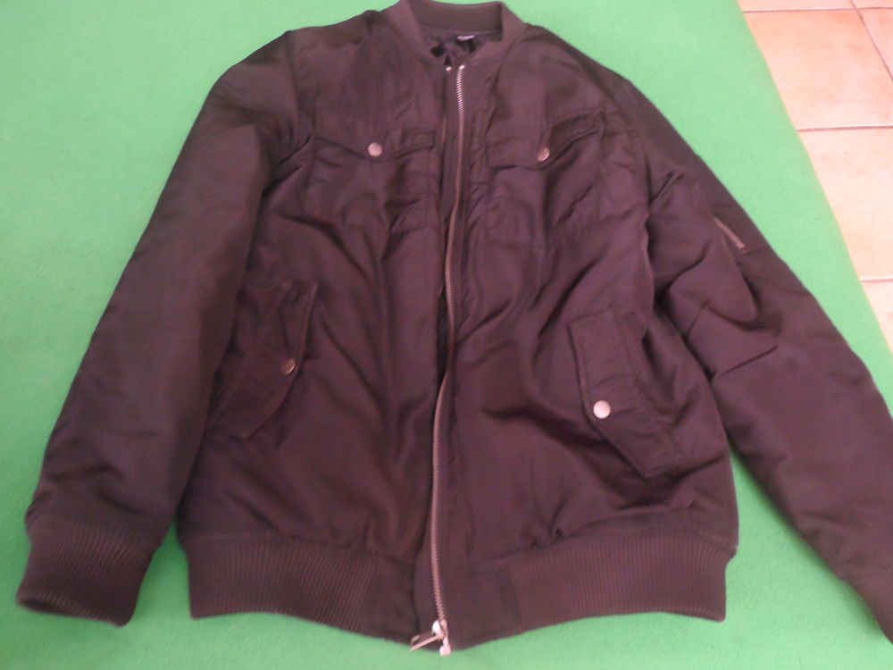Blouson noir 10 Malauc�ne (84)