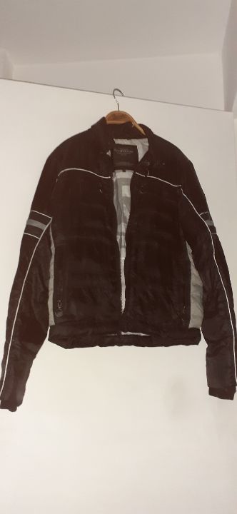 Blouson  redsking taille  M 80 Viry-Ch�tillon (91)