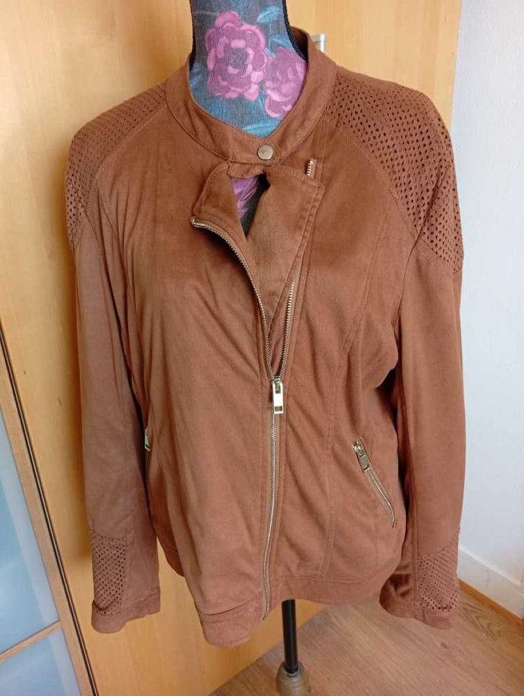 Blouson T. 48 Yessica by C&A 25 Courdimanche-sur-Essonne (91)