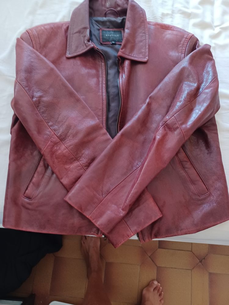 Blouson
25 Six-Fours-les-Plages (83)