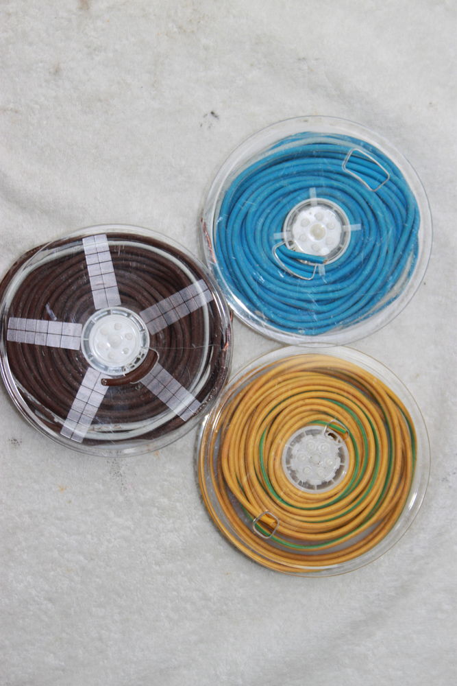 Bobine de fils �lectriques 2 Montigny-Lencoup (77)