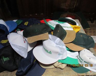 bobs et casquettes publicitaires 5 Casteljaloux (47)