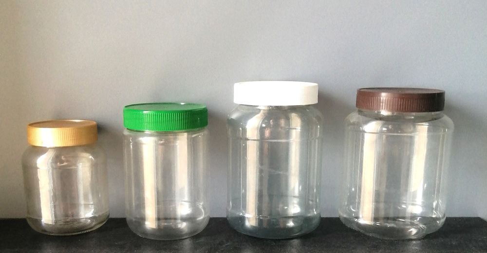 Bocal en verre ou plastique 1 Puteaux (92)