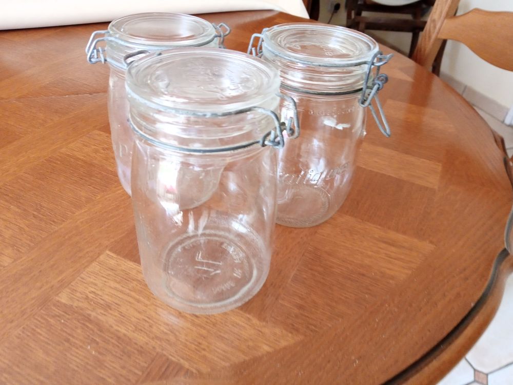 Bocaux de un litre 8 Sainte-Mesme (78)