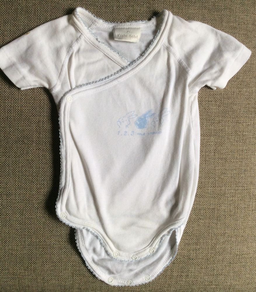 Body blanc b�b� lapins bleus - 3 mois - Kiabi 1 Paris 17 (75)