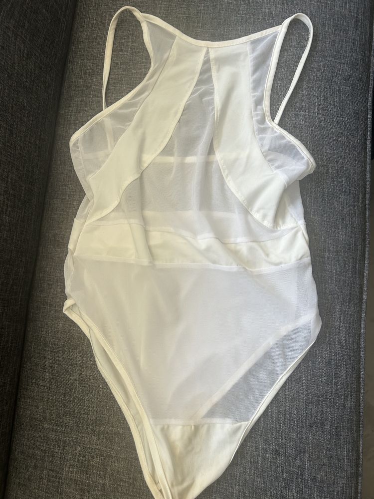 Body string blanc 15 Marseille (13)