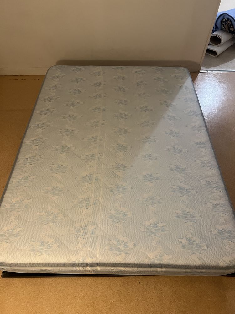 LIT EN BOIS 140x190 MATELAS INCLUS 115 Paris 13 (75)