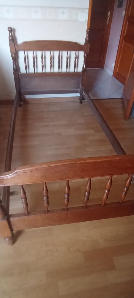 lit en bois 90cm X 140 50 Clermont (40)