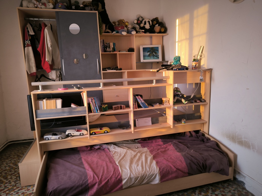 Lit en bois avec rangements armoire int�gr�s avec bureau 0 Castillon-du-Gard (30)