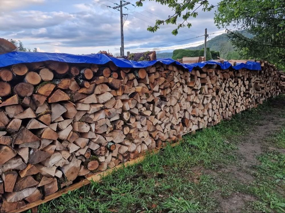 Bois de chauffage 80 Montferrat (38)