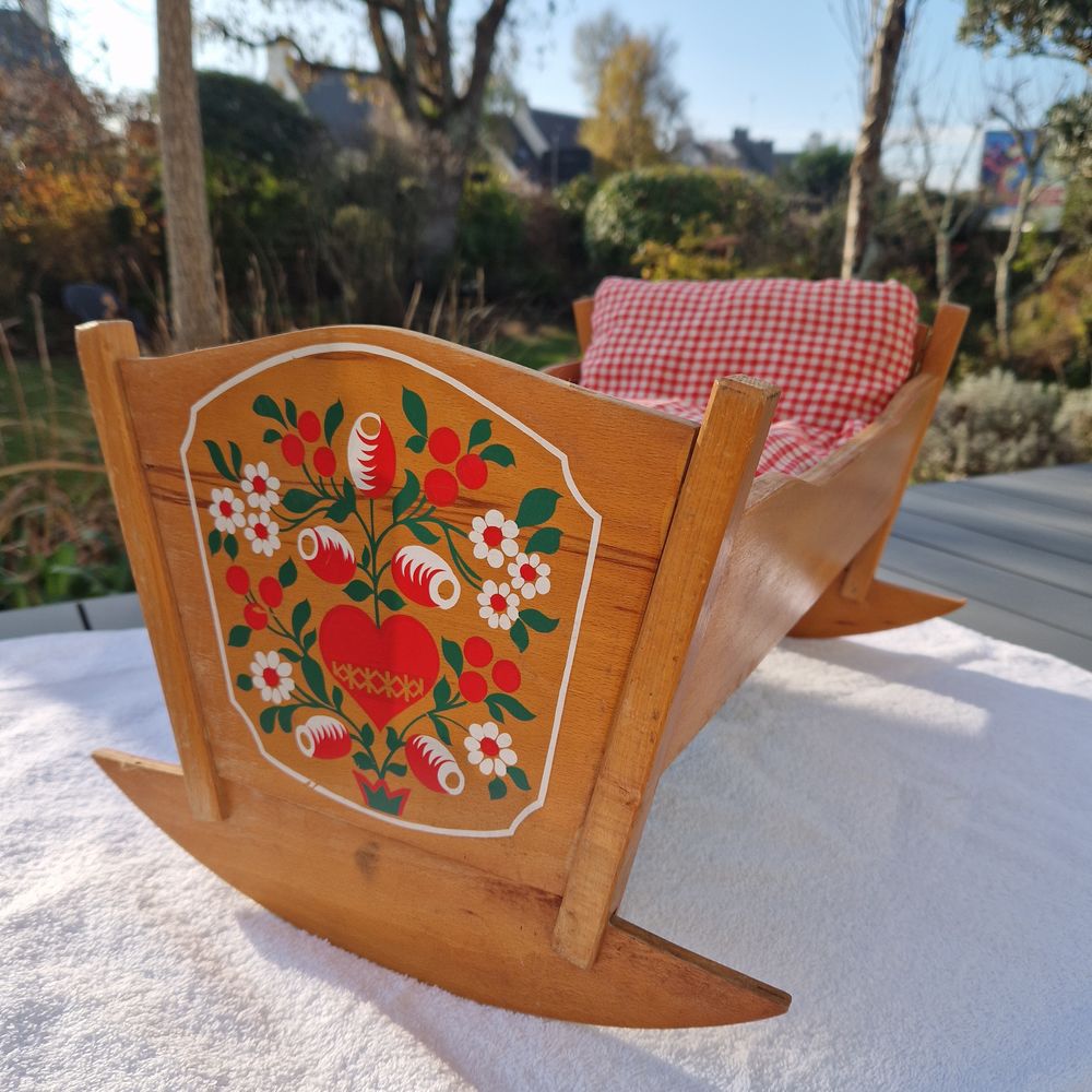 LIT EN BOIS DECORE POUR ENFANT 15 Ploemeur (56)