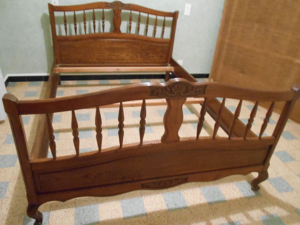 Lit Bois Massif Pour Literie 140 60 Perpignan (66)