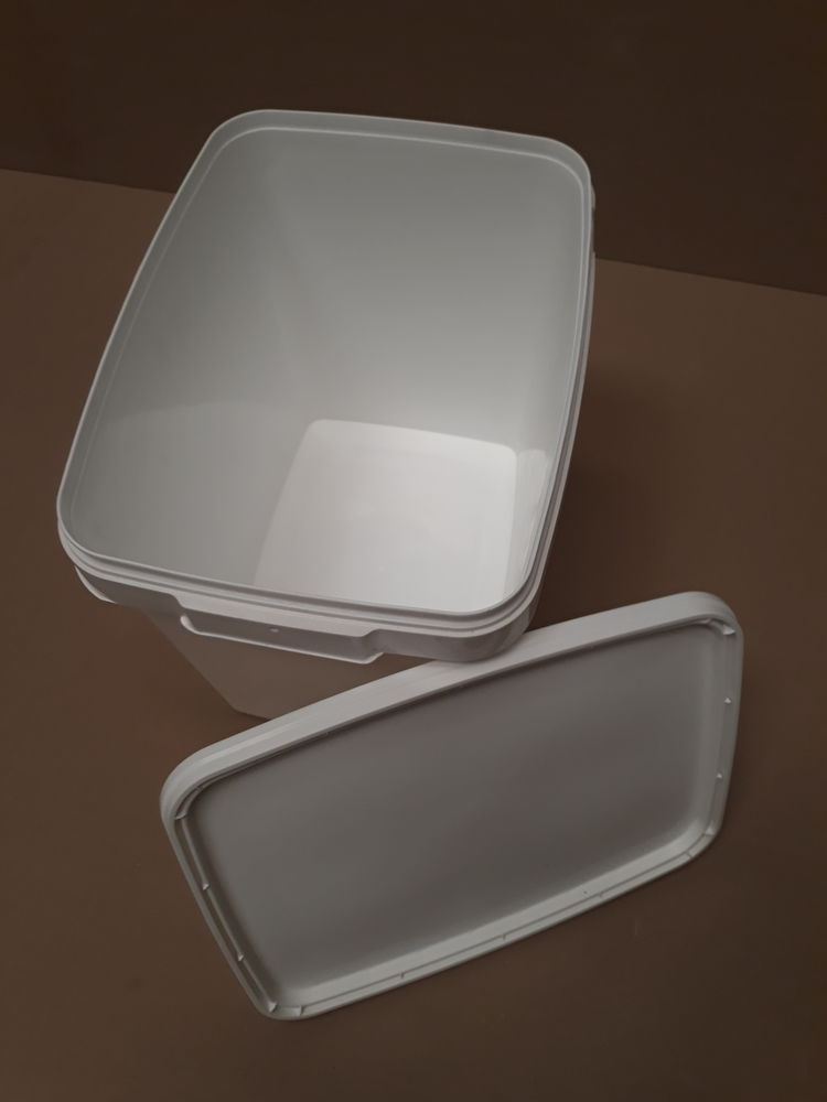 Lot de 5 boite Alimentaire 20 litres avec couvercles 20 Aix-en-Provence (13)