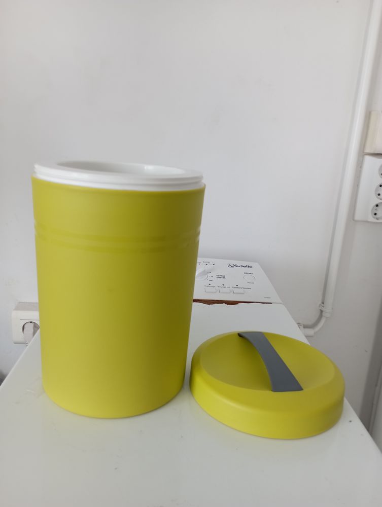 bo�te   alimentaire
6 Gradignan (33)